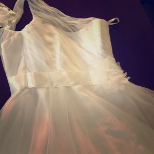 Brand New  With Tags Wedding Gown.